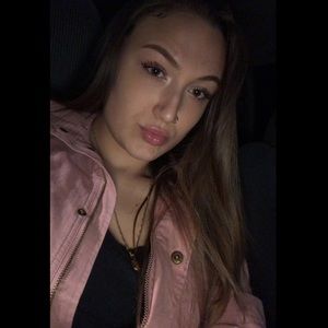 Meet your Posher, Kayce